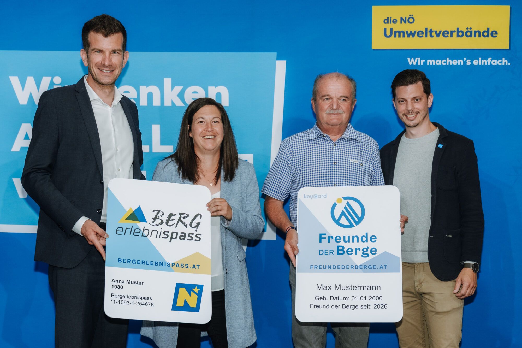 Ausgew&auml;hlte Gewinnerinnen und Gewinner beim N&Ouml; Fr&uuml;hjahrsputz mit Preisen von Freunde der Berge